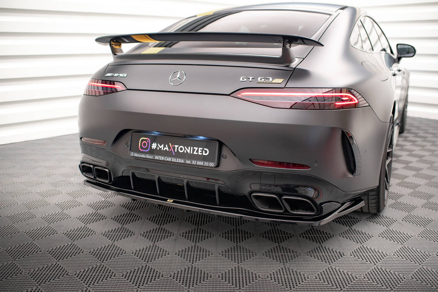 Bageste splitter (med lodrette stænger) Mercedes-AMG GT 63S 4-dørs coupe aero