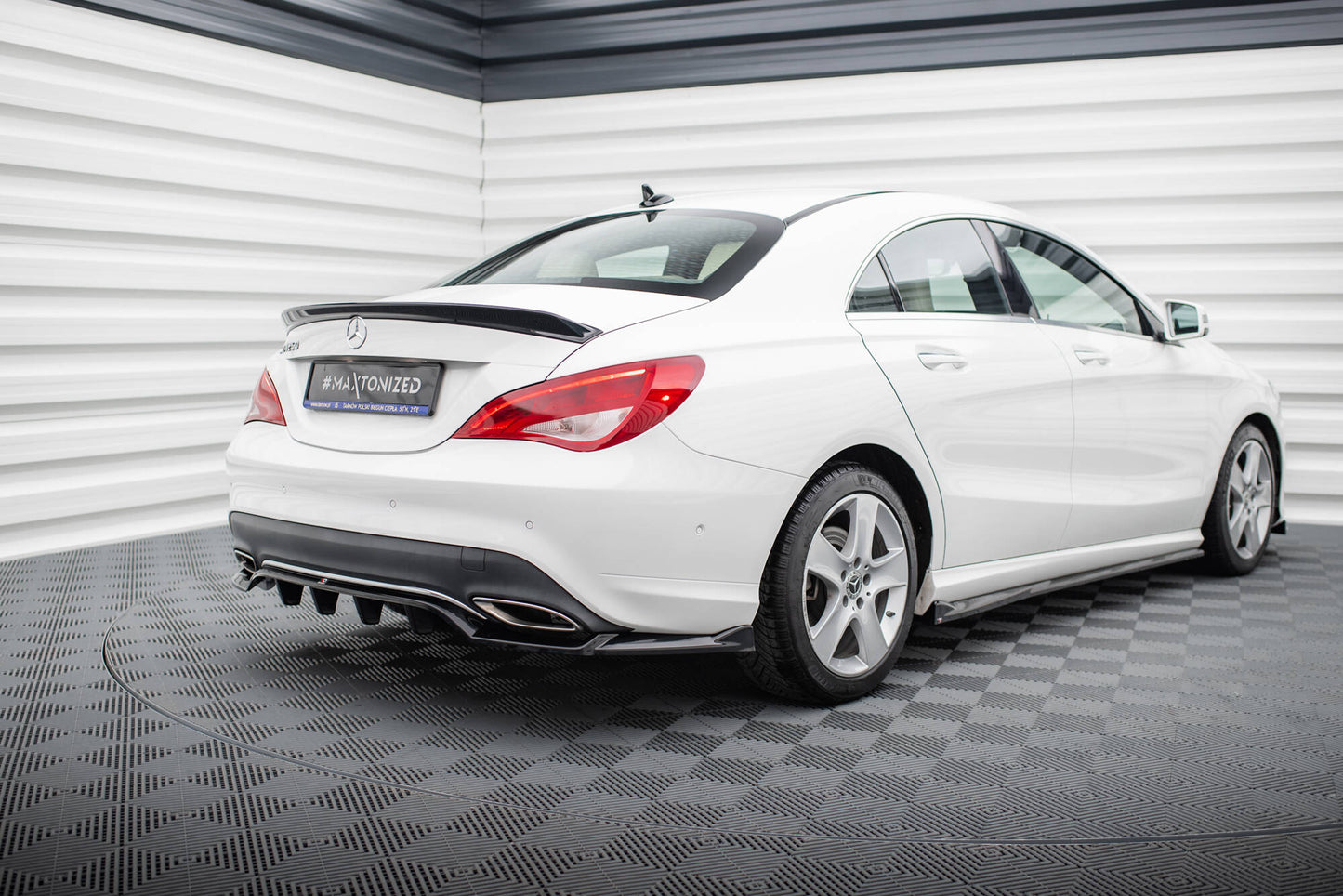 Rear splitter (with vertical bars) mercedes-benz cla c117 facelift