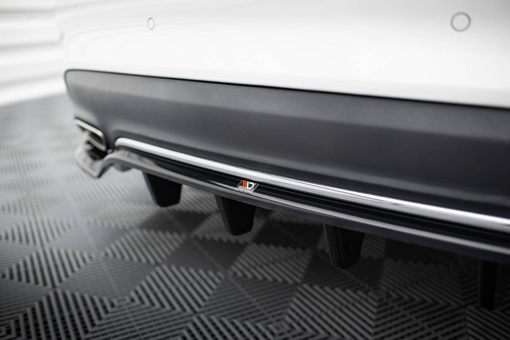 Takaosaston (pystysuorilla tankojen kanssa) Mercedes-Benz CLA C117 FACACRIFT