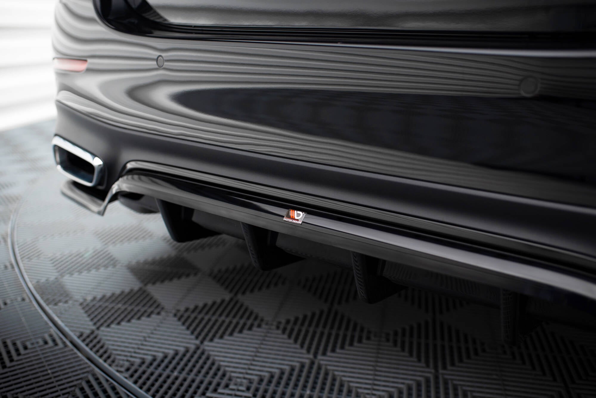 Rear splitter (with vertical bars) mercedes-benz e amg-line w214