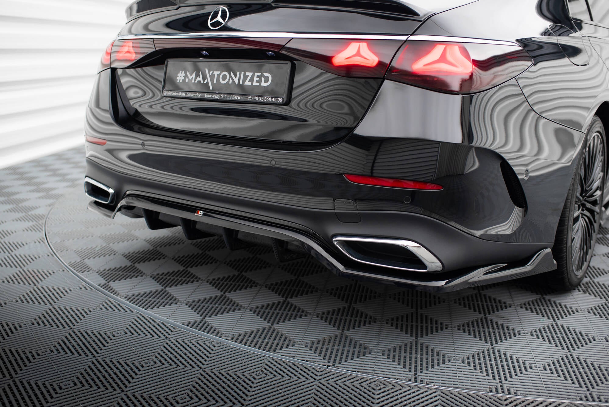 Rear splitter (with vertical bars) mercedes-benz e amg-line w214
