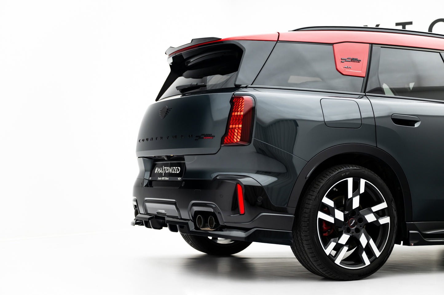 Rear splitter (with vertical bars) mini countryman jcw u25