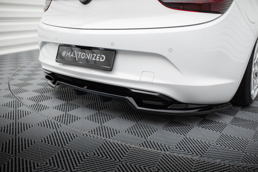Takaosaston (pystysuorilla tankojen kanssa) Opel Cascada