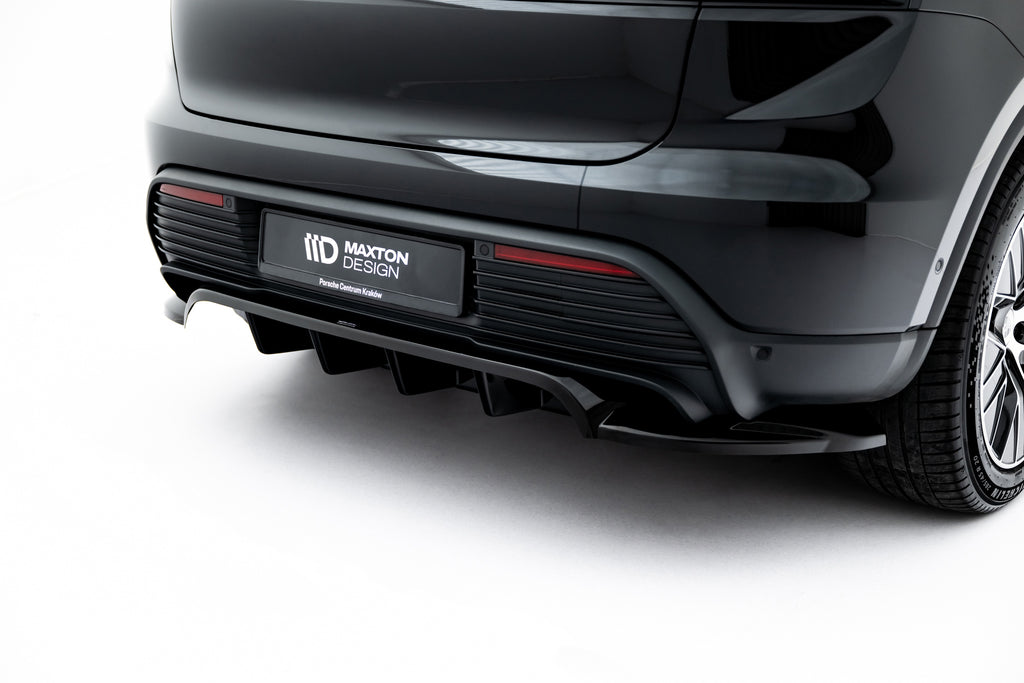 Takasplitteri (pystypalkkien kanssa) Porsche Macan EV mk1