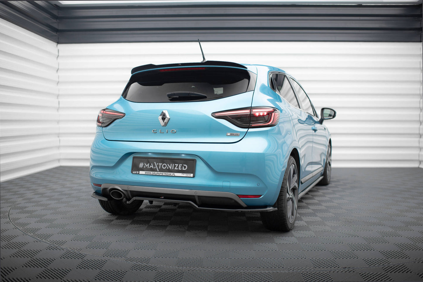 Rear splitter (with vertical bars) renault clio r.s. line mk5