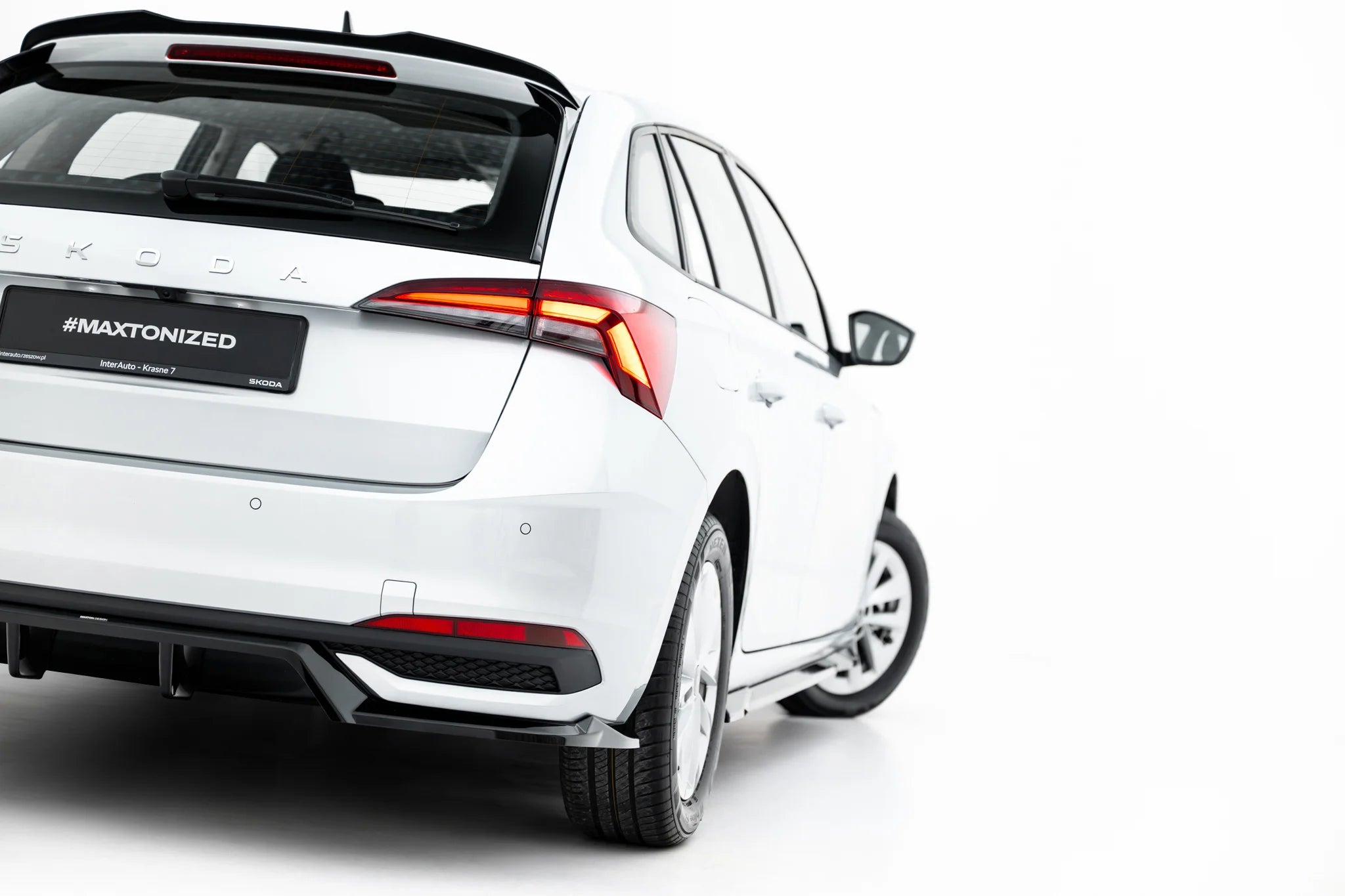 Rear splitter (with vertical bars) skoda scala mk1 facelift