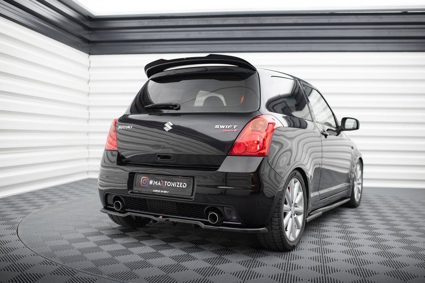 Rear splitter (with vertical bars) suzuki swift sport mk4