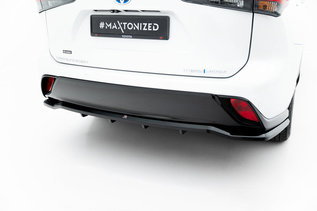 Rear splitter (with vertical bars) toyota highlander mk4