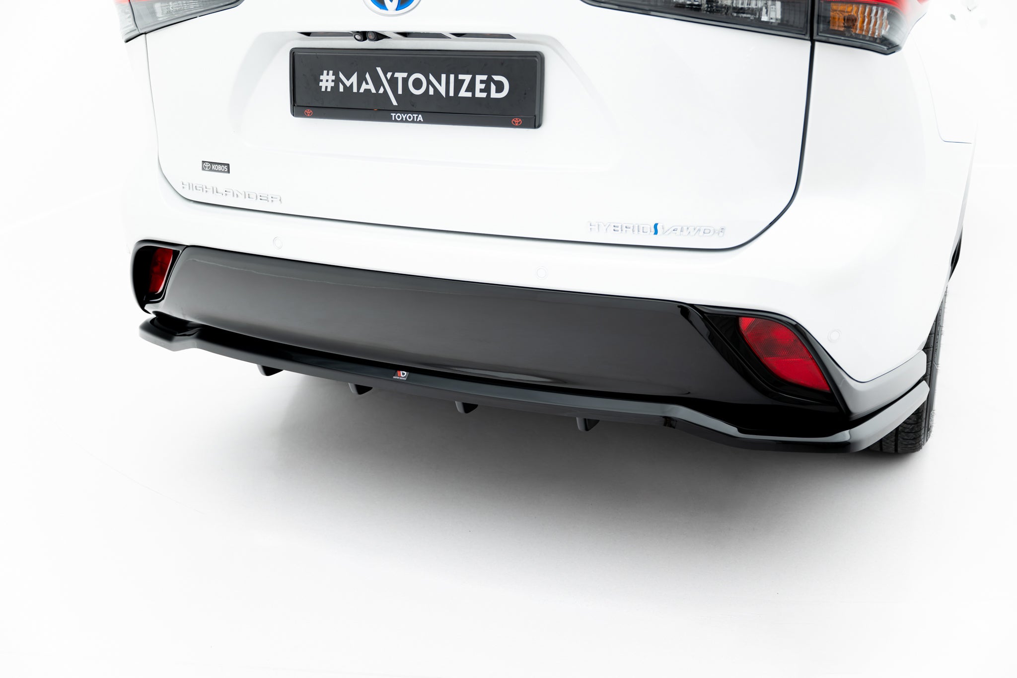 Rear splitter (with vertical bars) toyota highlander mk4