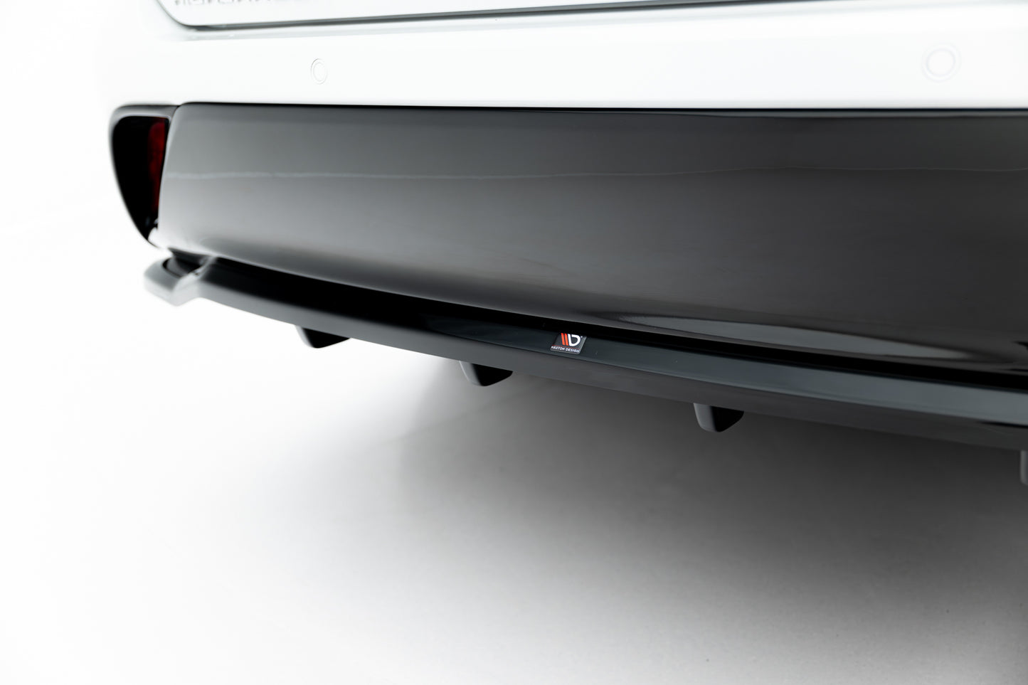 Rear splitter (with vertical bars) toyota highlander mk4