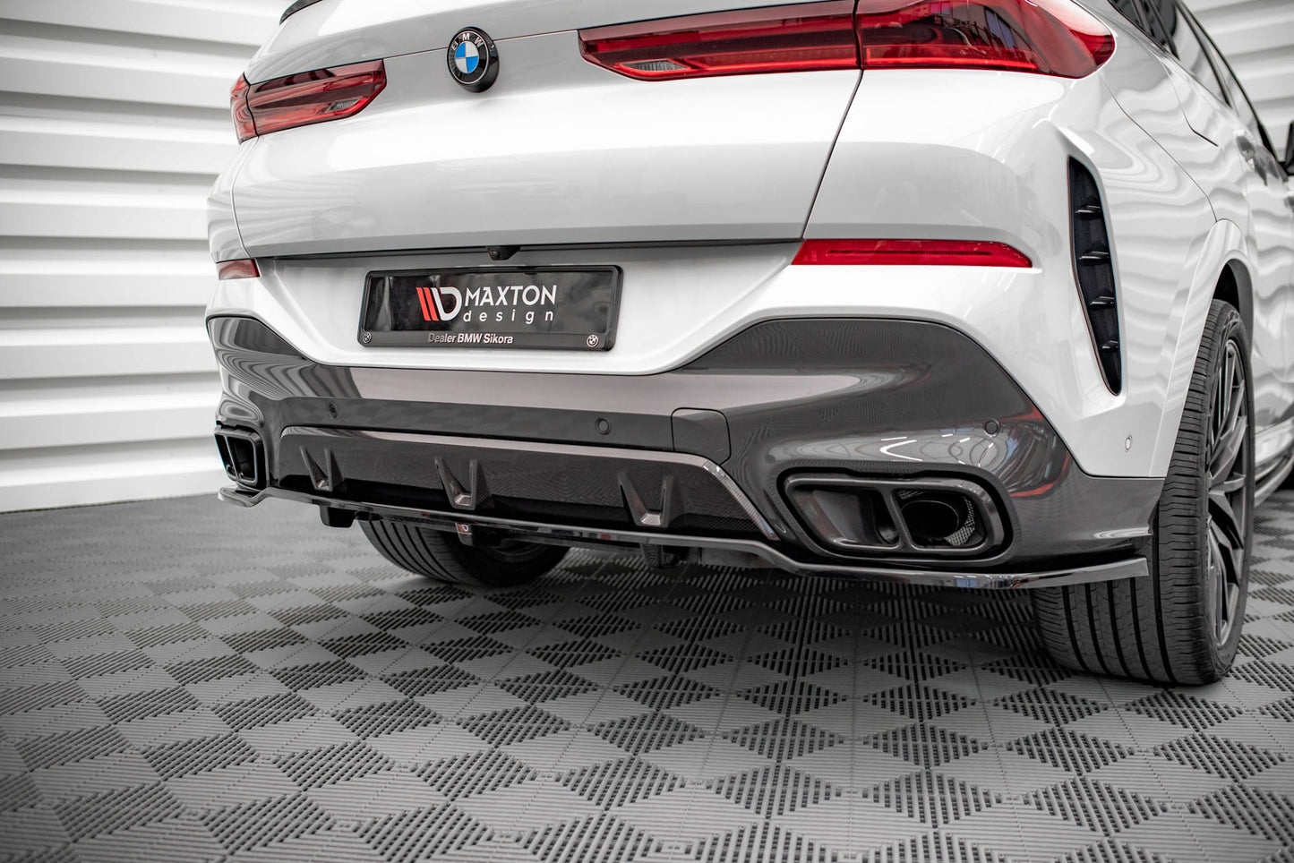 Rear splitter (with vertical bars) v.1 bmw x6 m-pack g06