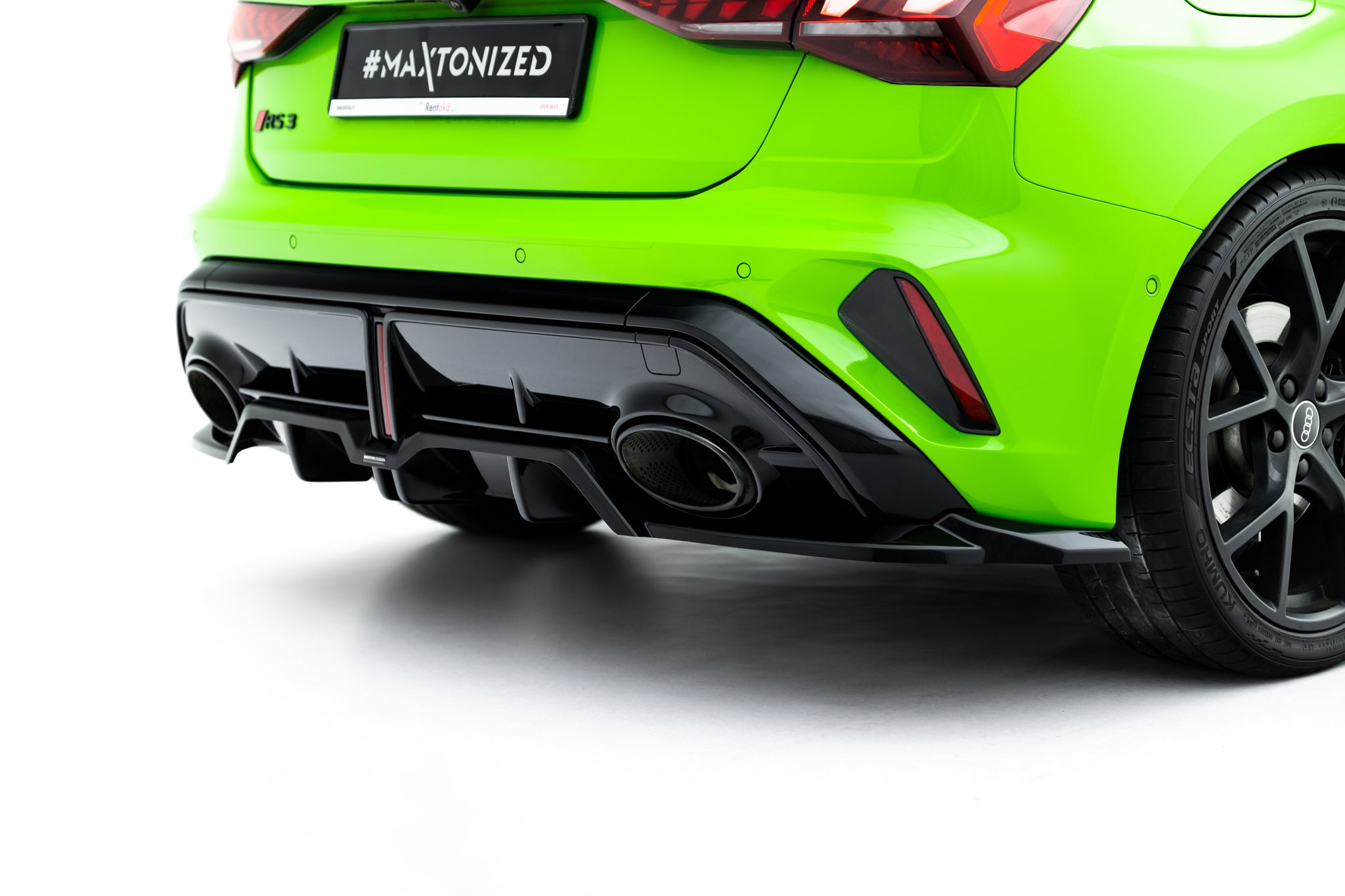 Rear splitter (with vertical bars) v.2 audi rs3 sportback 8y facelift