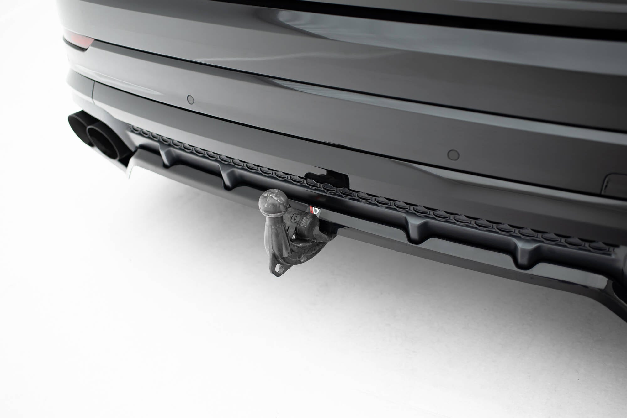 Bageste splitter (med lodrette stænger) v.2 Audi SQ8 / Q8 S-line MK1 ansigtsløftning