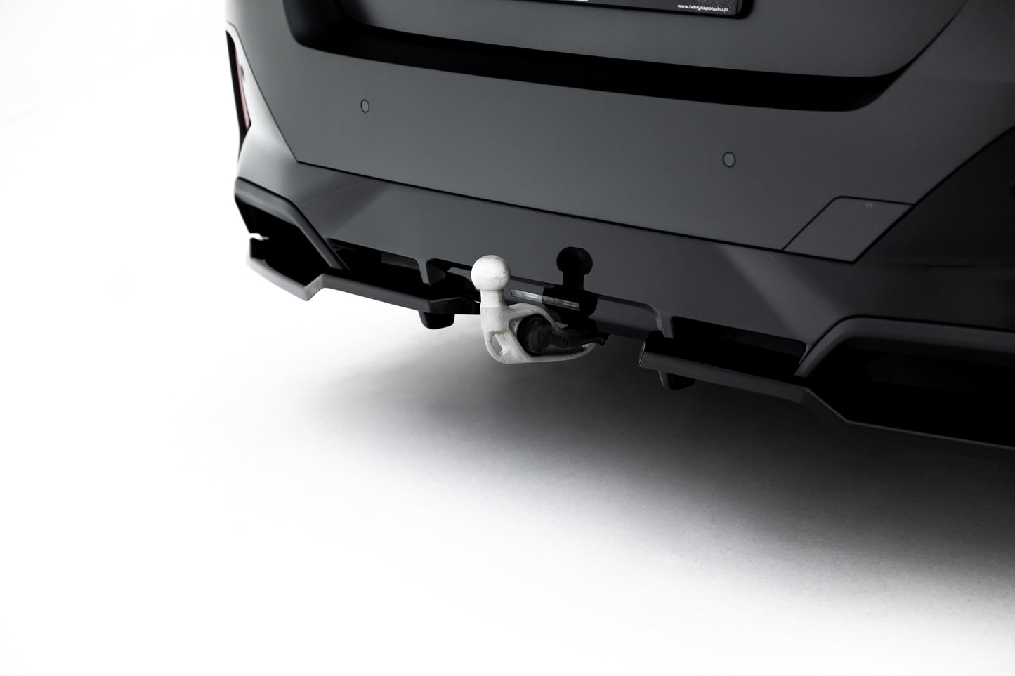 Rear splitter (with vertical bars) v.2 bmw 5 / i5 m-pack sedan / touring g60 / g61