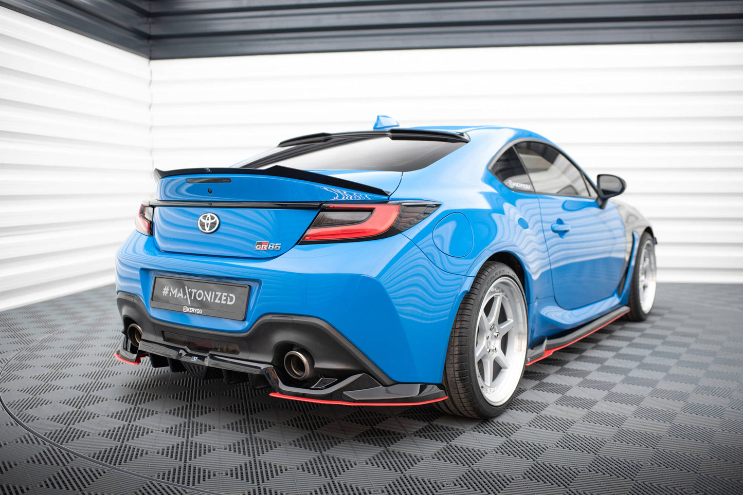 Rear splitter (with vertical bars) v.2 toyota gr86 mk1