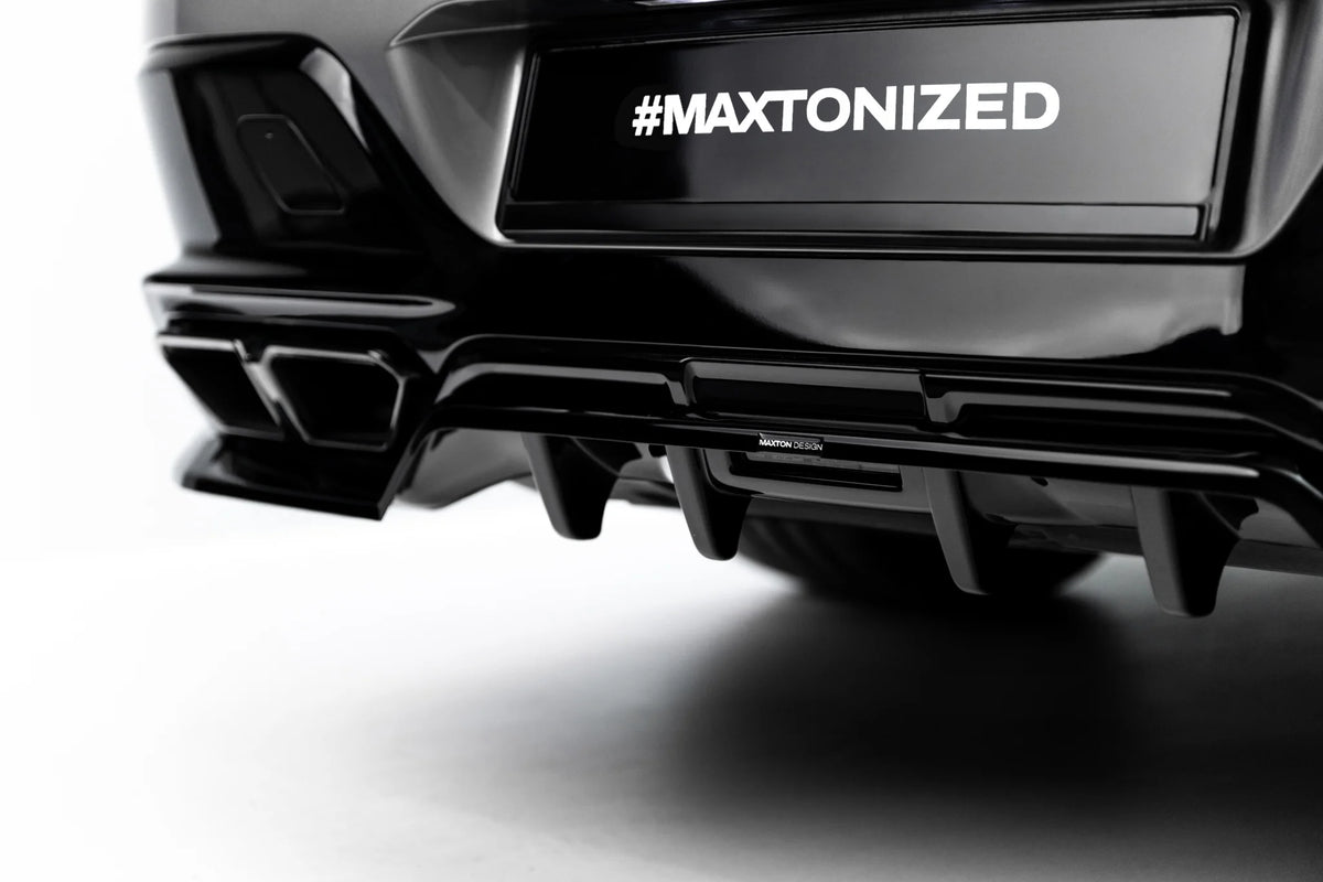Rear splitter (with vertical bars) v.2 suitable for bmw m760e g70