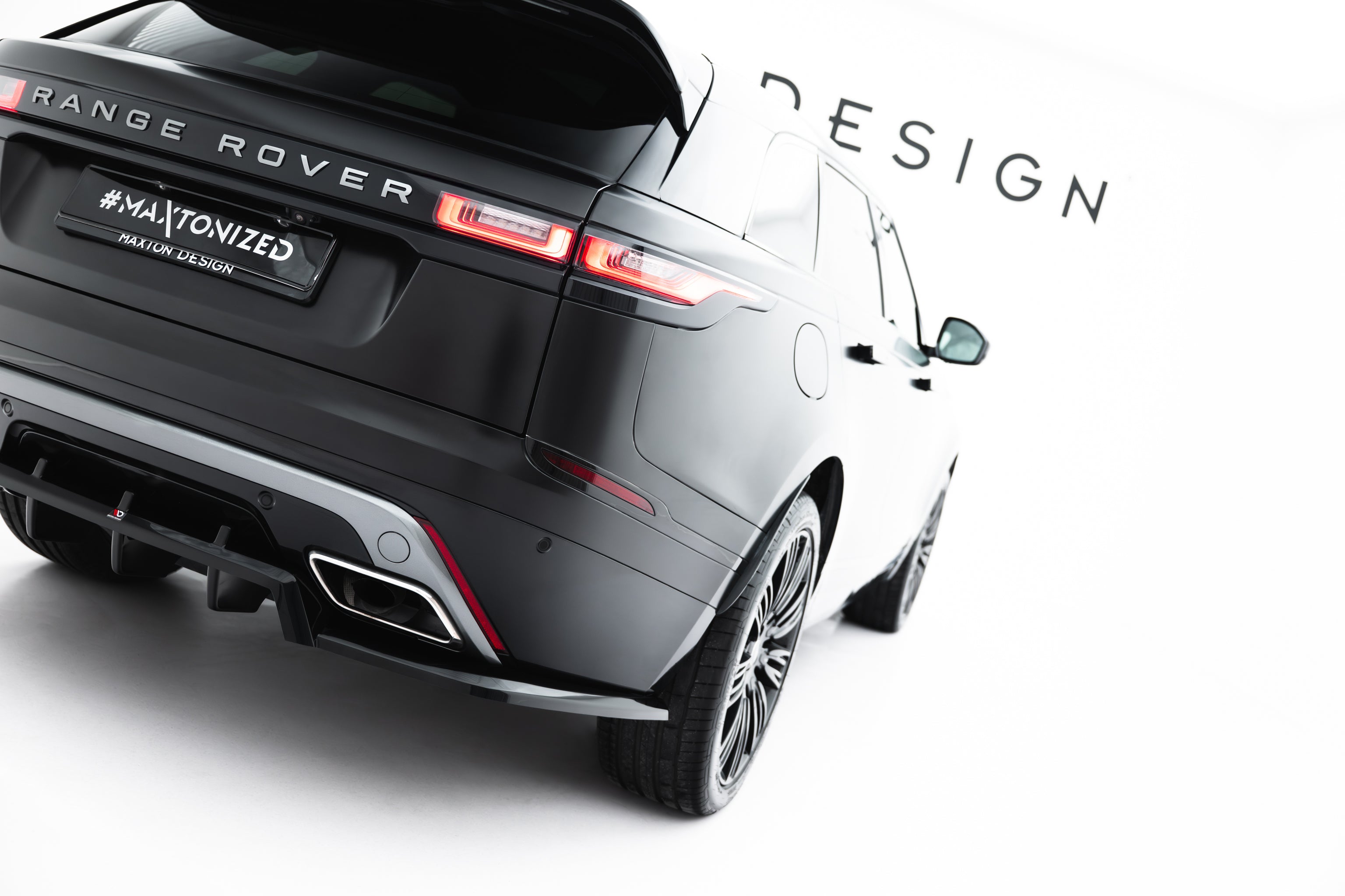 Takasplitteri (pystysuuntaisilla tankoilla) v.3 Land Rover Range Rover Velar R-Dynamic mk1