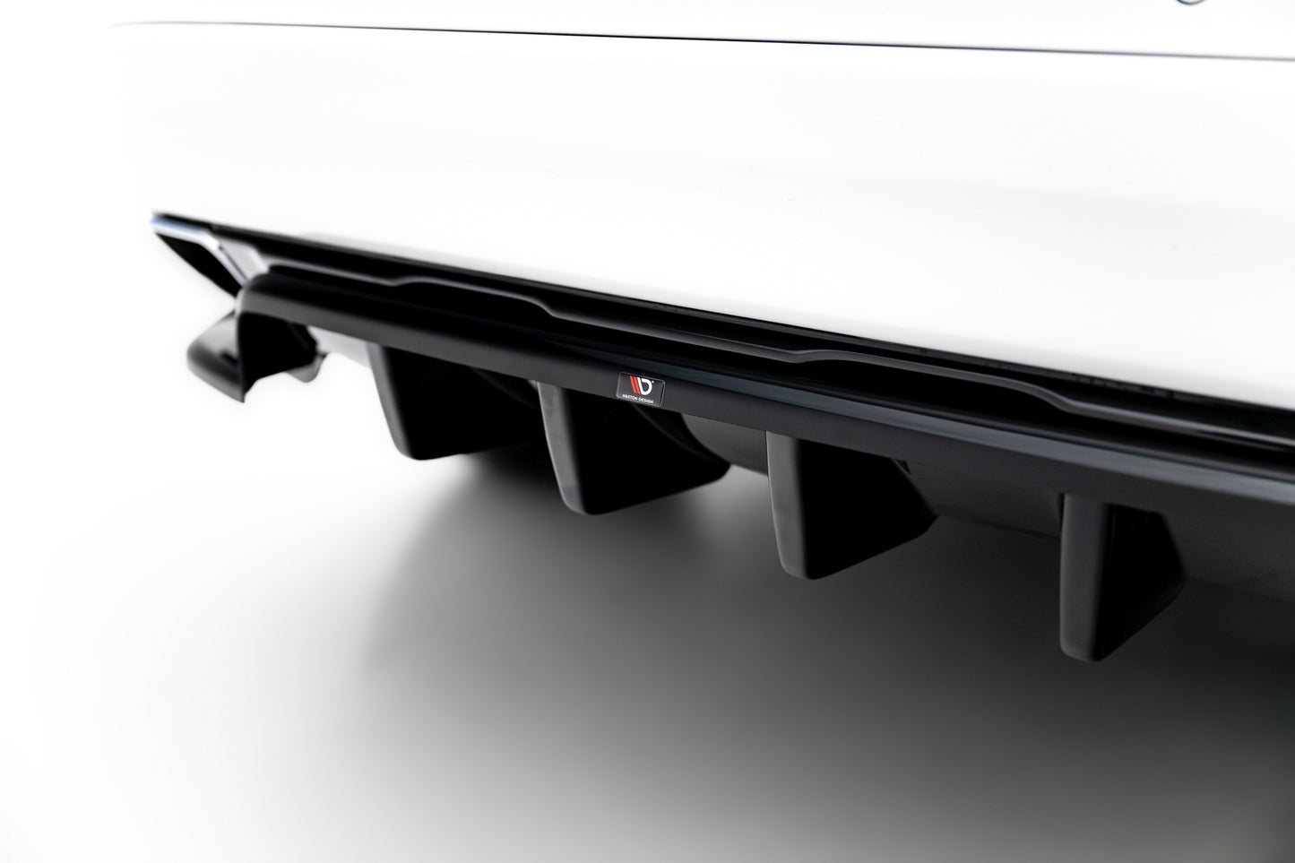 Rear splitter (with vertical bars) volvo xc60 mk1 facelift