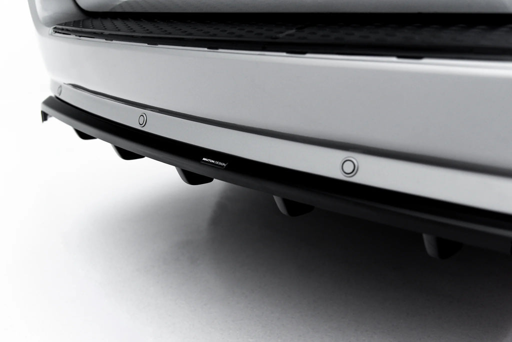 Rear splitter (with vertical bars) suitable for dodge grand caravan mk5 facelift