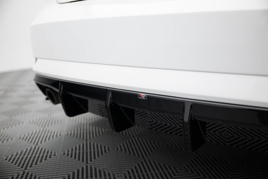 Bagerste Valance Audi A3 siden 8V ansigtsløftning (version med enkelt udstødningstips på botth -sider)