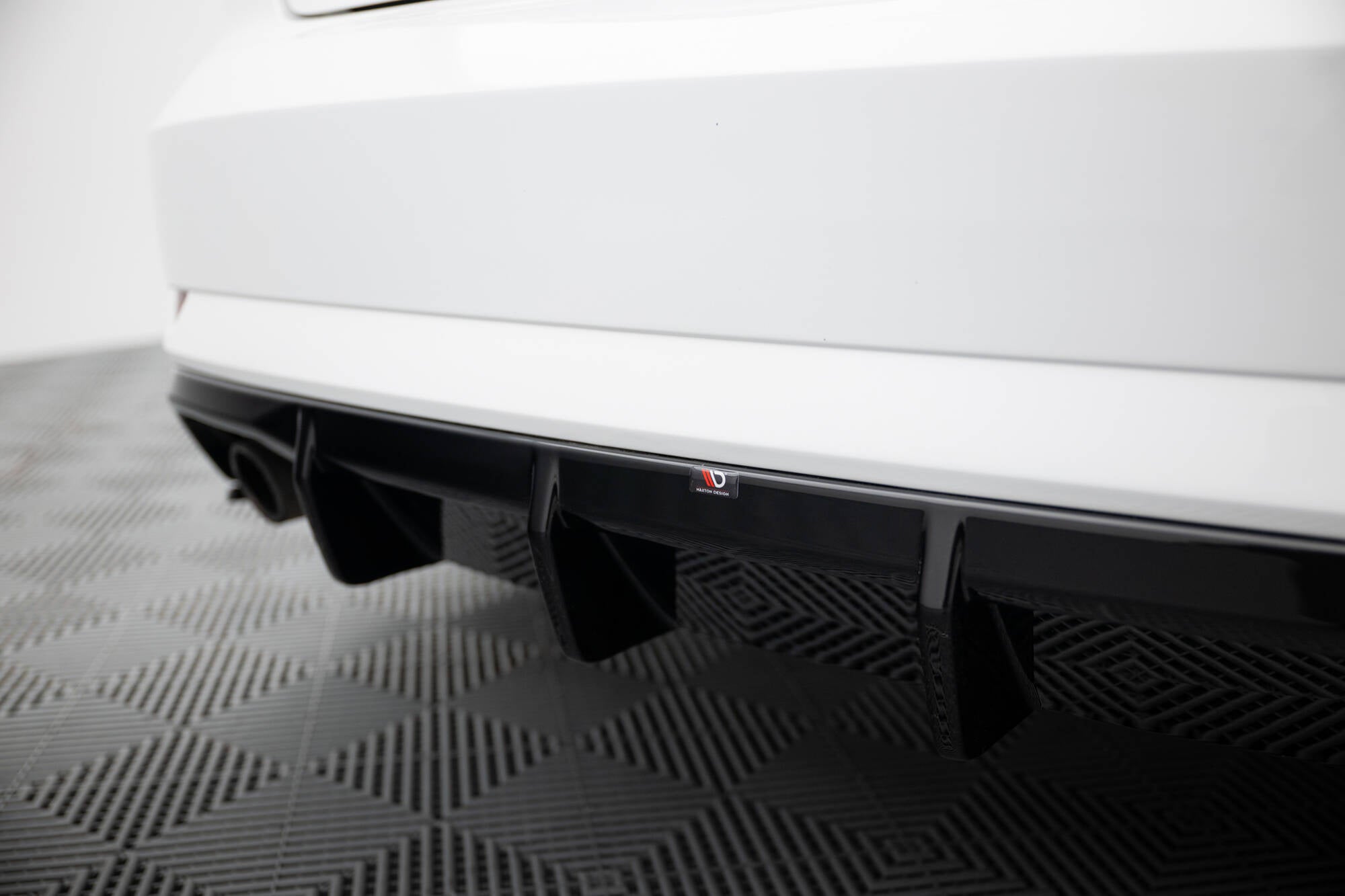 Bagerste Valance Audi A3 siden 8V ansigtsløftning (version med enkelt udstødningstips på botth -sider)