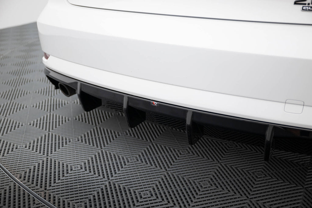 Bagerste Valance Audi A3 siden 8V ansigtsløftning (version med enkelt udstødningstips på botth -sider)