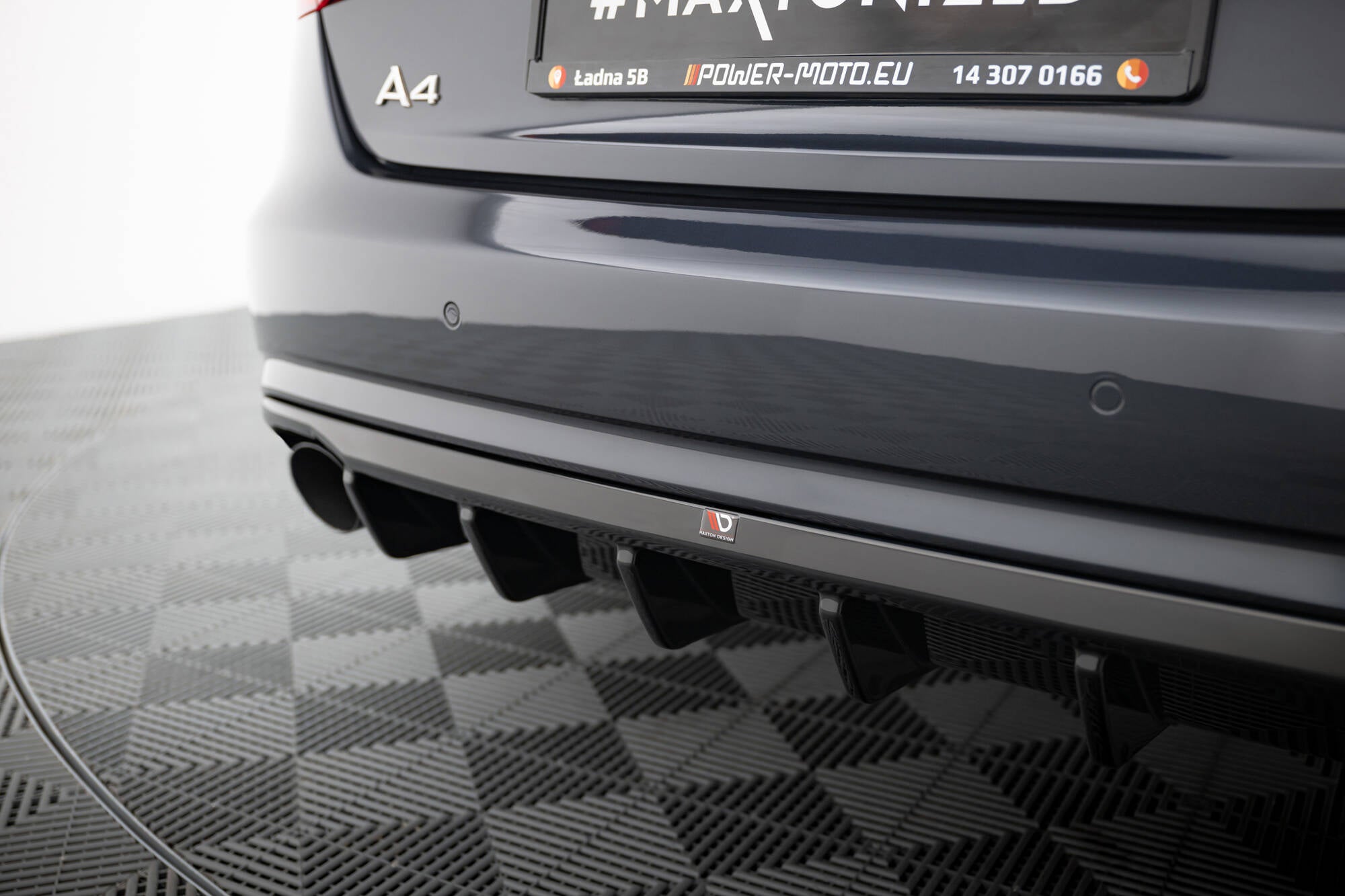Bagerste Valance Audi A4 B8 ansigtsløftning (version med enkelt udstødninger på begge sider)