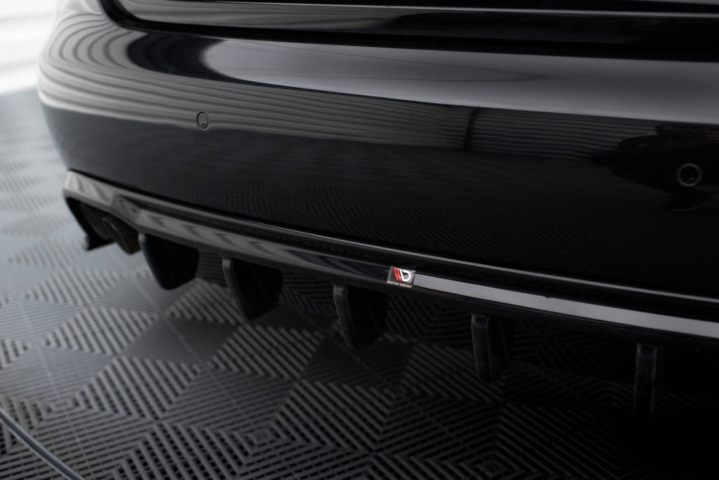 Bagerste Valance Audi A4 B8 (Single Side Dual udstødningsversion)