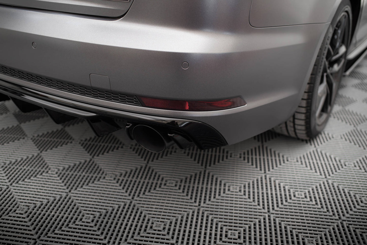 Rear valance audi a4 s-line b9 (version with single exhaust tips on both sides)