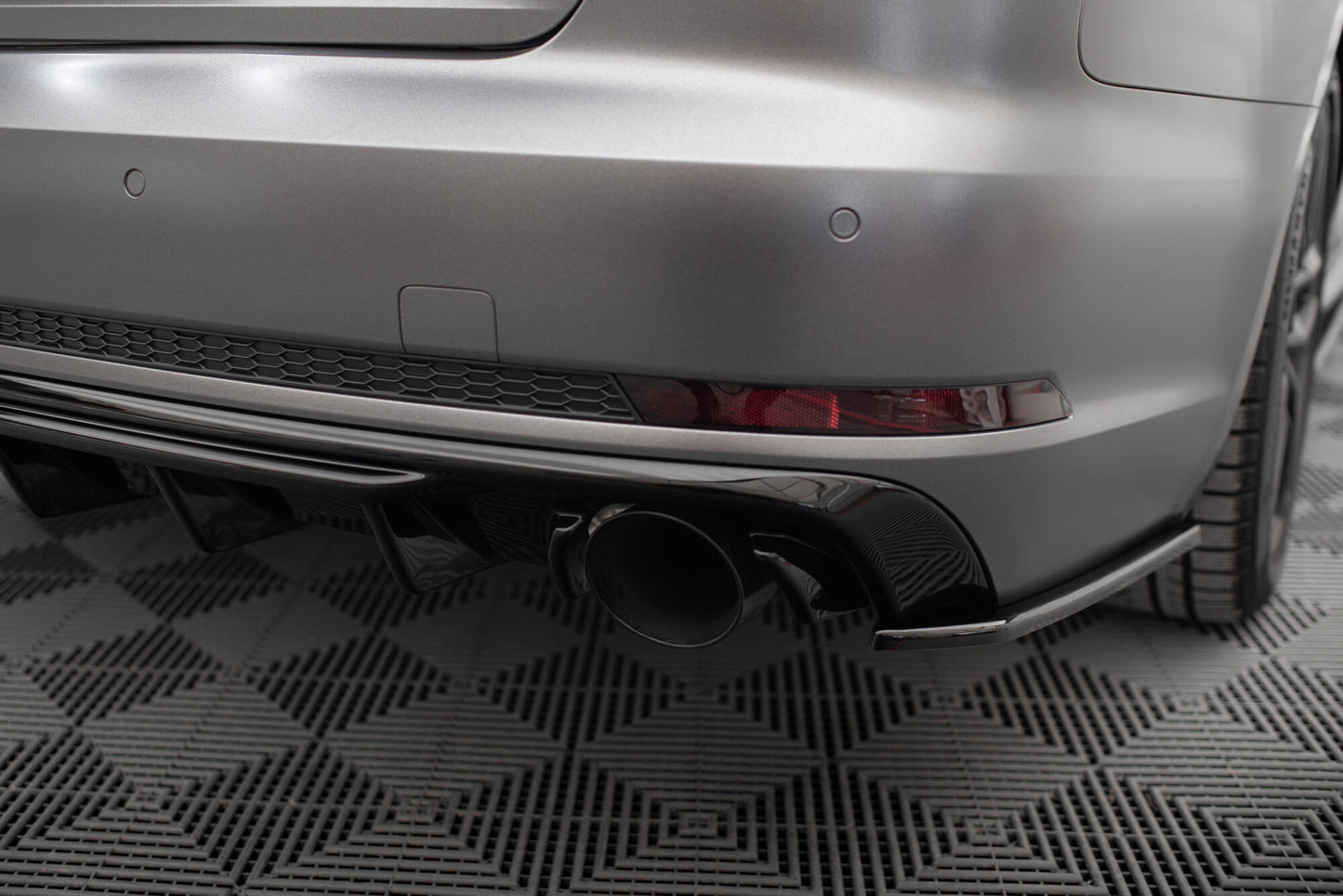Rear valance audi a4 s-line b9 (version with single exhaust tips on both sides)