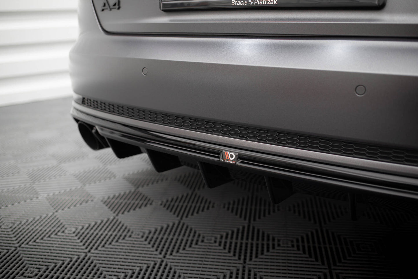 Rear valance audi a4 s-line b9 (version with single exhaust tips on both sides)