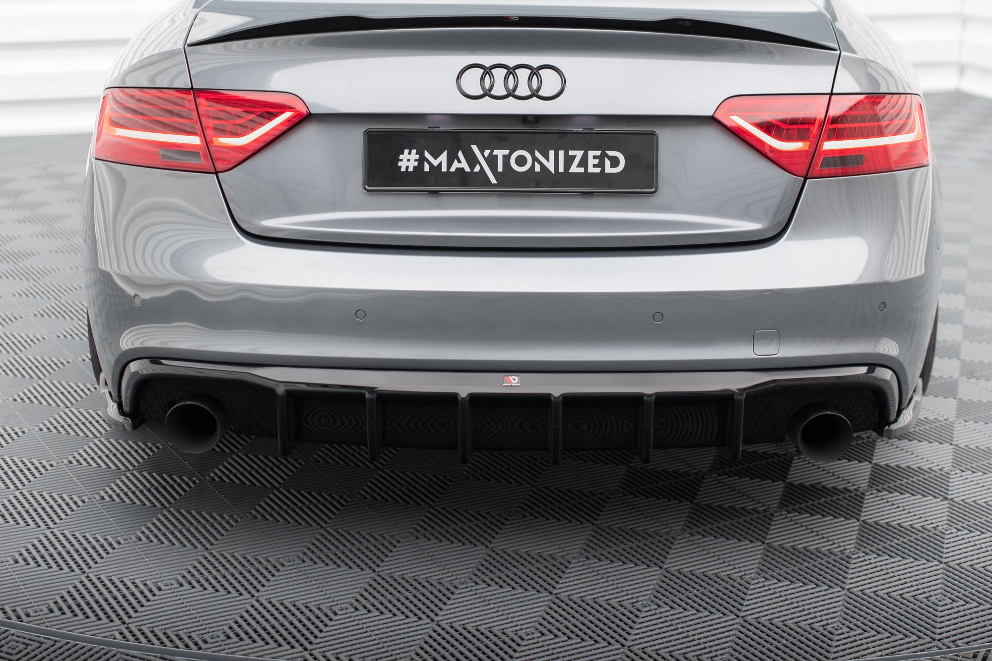 Bagerste Valance Audi A5 S-Line Coupe / Sportback 8t ansigtsløftning (version med enkelt udstødninger på begge sider)