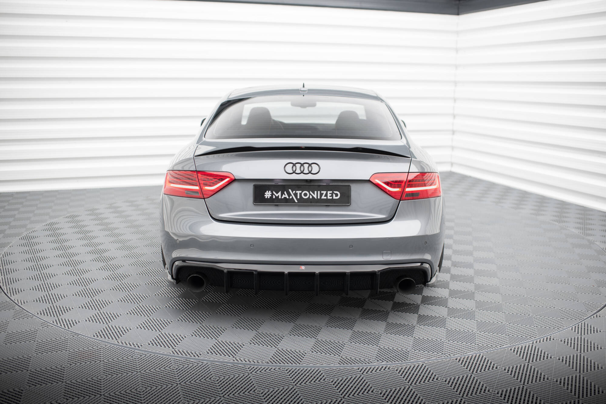 Bagerste Valance Audi A5 S-Line Coupe / Sportback 8t ansigtsløftning (version med enkelt udstødninger på begge sider)