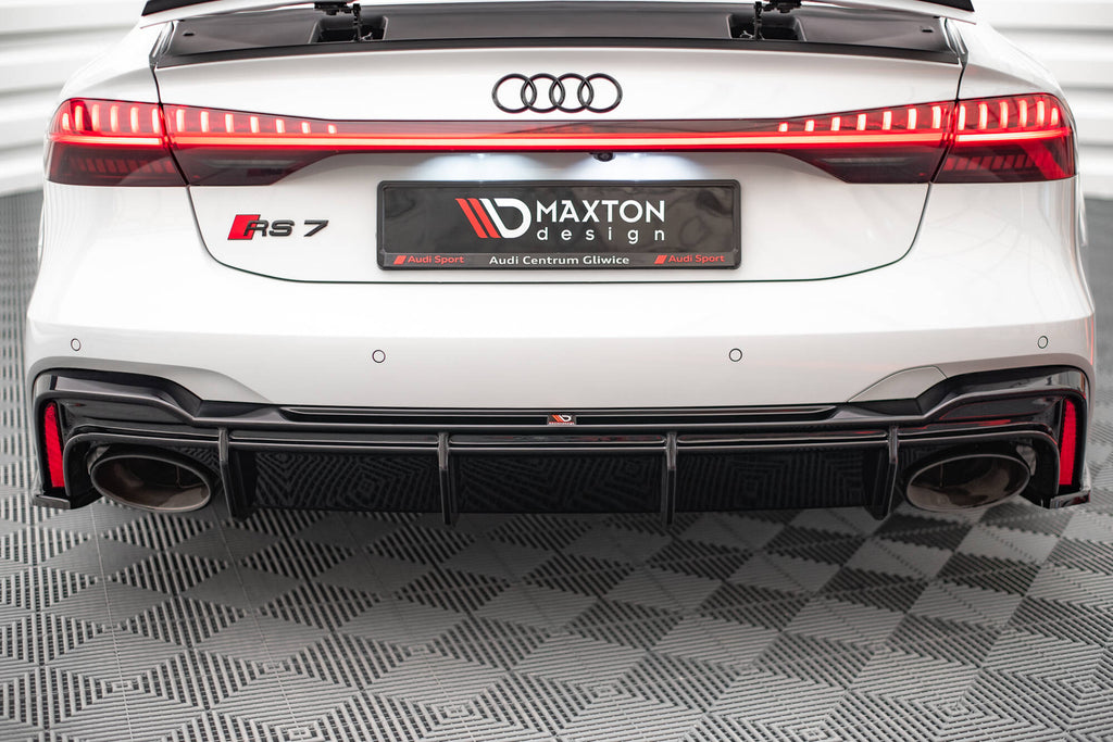 Bagerste Valance Audi Rs7 C8 (version med towbar)