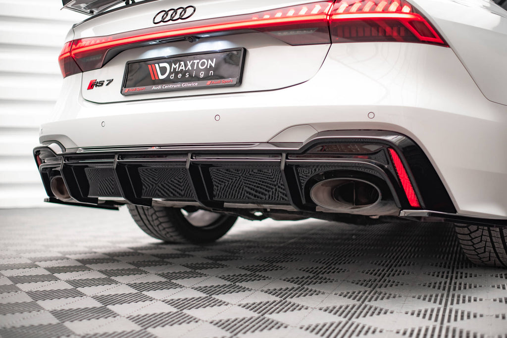Bagerste Valance Audi Rs7 C8 (version med towbar)