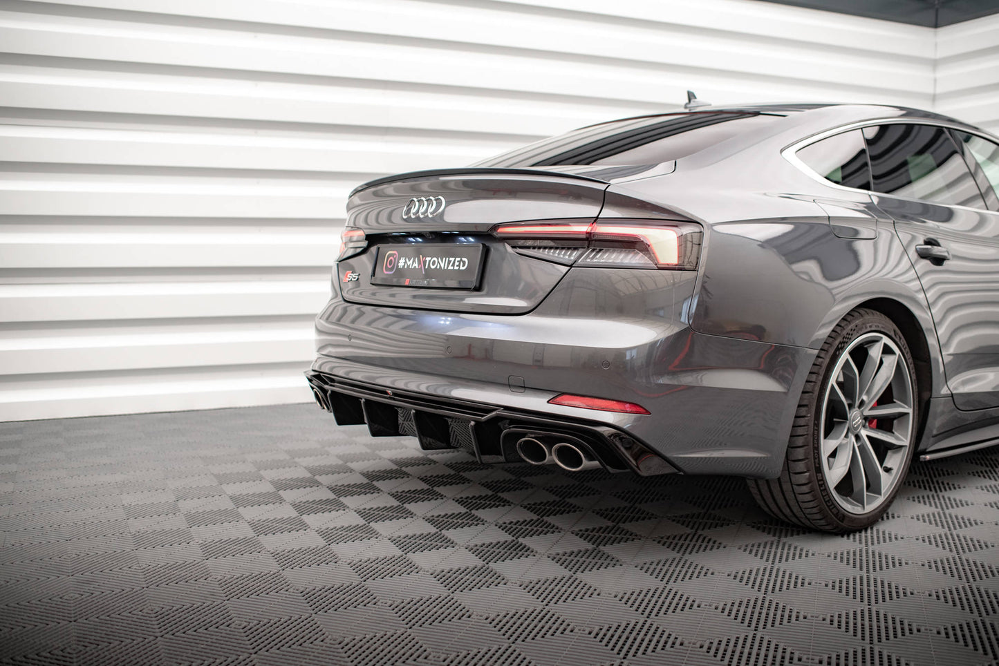 Rear valance audi s5 f5 coupe / sportback