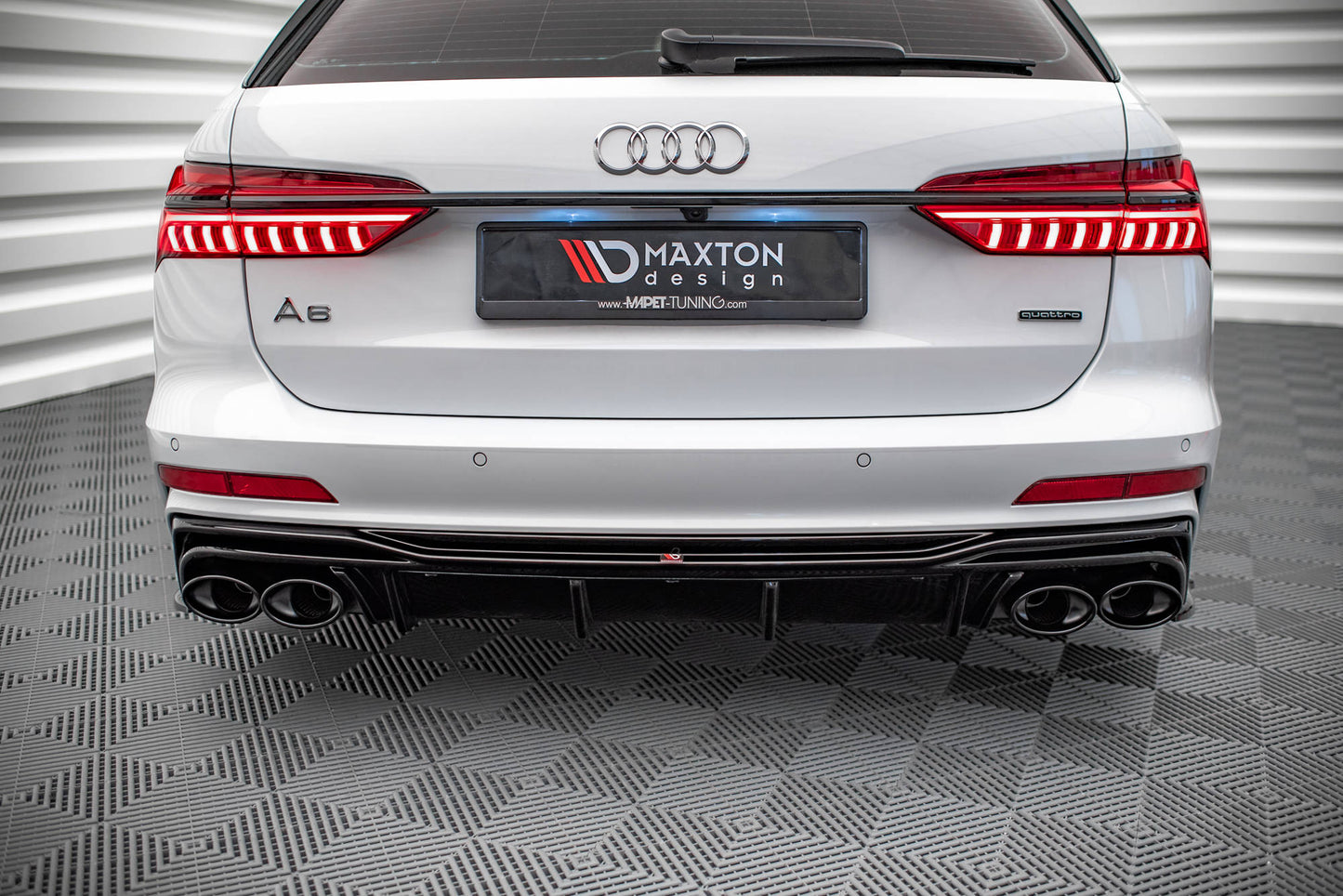 Rear valance + exhaust ends imitation audi a6 s-line / s6 c8 / c8 facelift