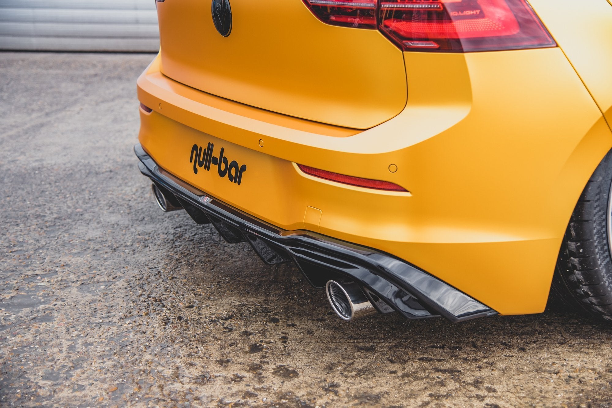 Rear valance (gti look) with exhaust volkswagen golf mk8