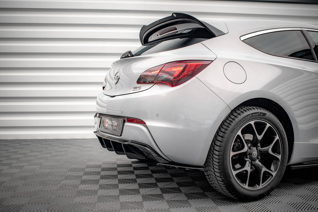Takavalance Opel Astra GTC OPC-Line J (versio yksi pakokaasu toisella puolella)