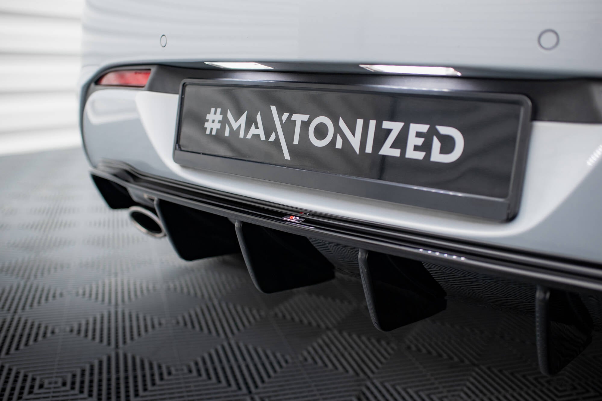 Rear valance opel astra gtc opc-line j (version with single exhausts on both sides)