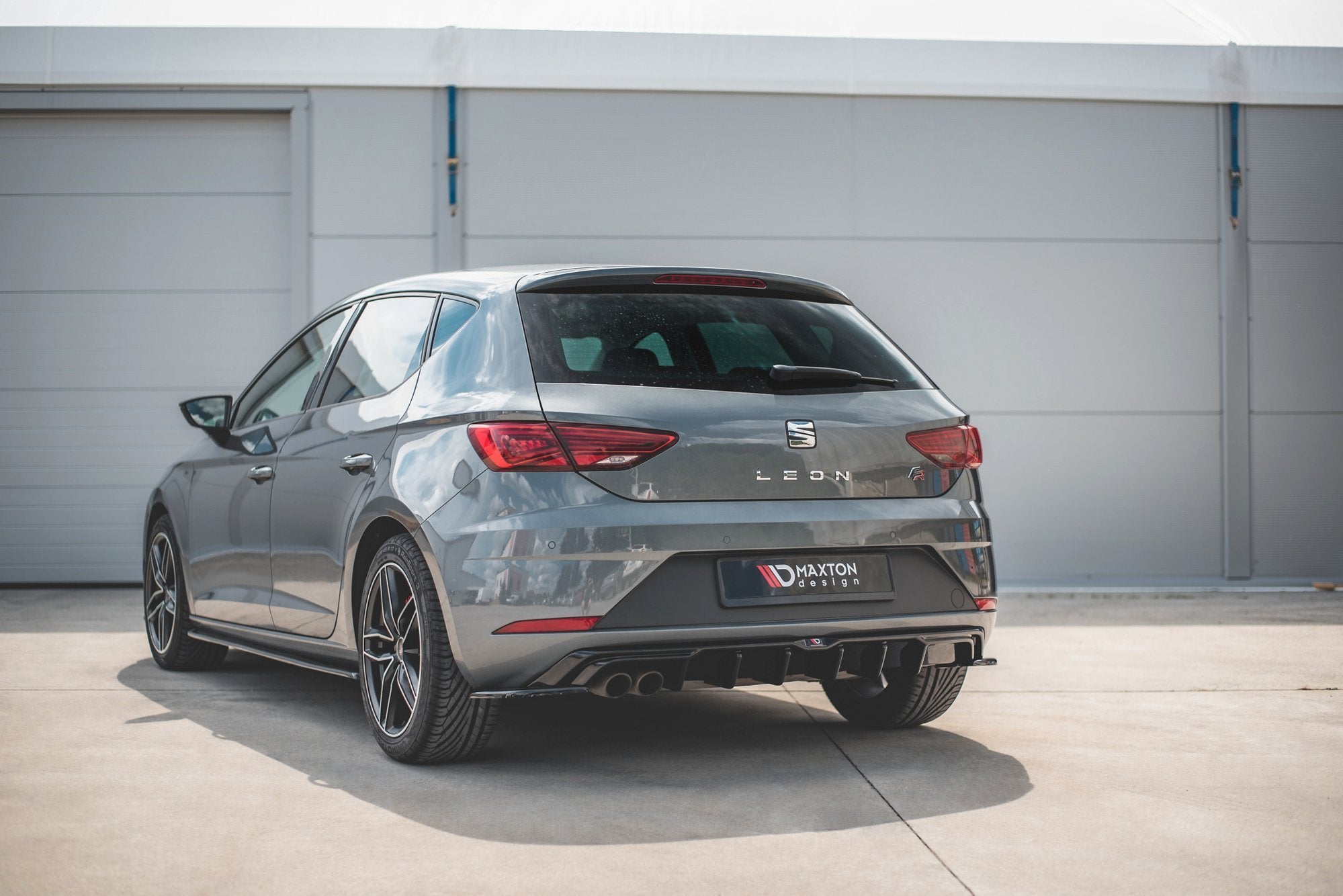 Takaosa valance istuva leon mk3 fr kasvojenkorotus