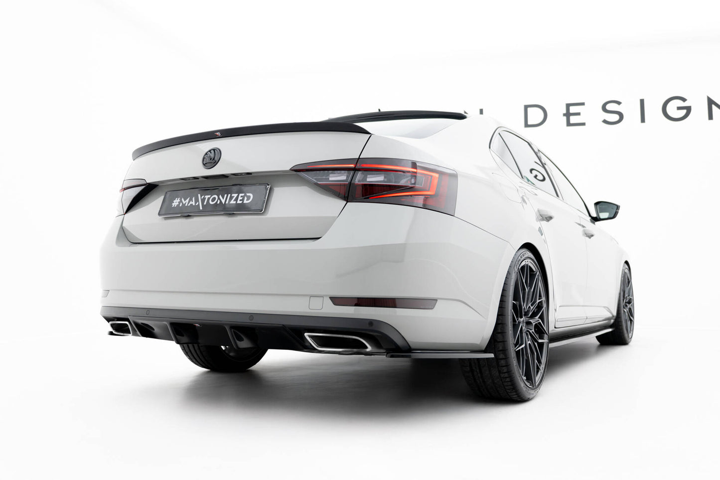 Rear valance v.1 skoda superb liftback / combi mk3