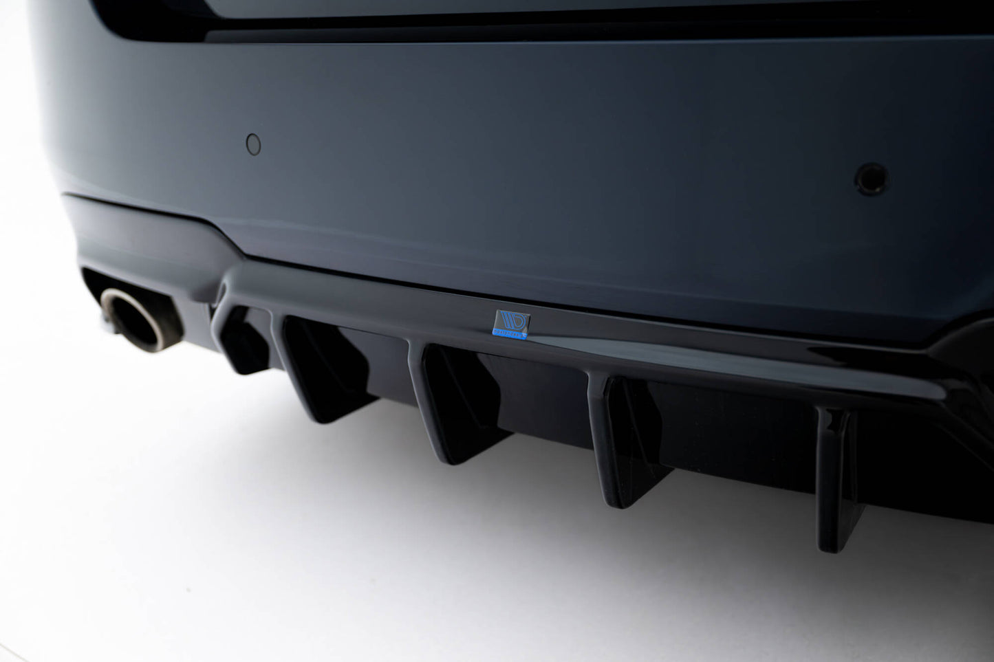 Rear valance v.2 bmw 5 m-pack f10 / f11 (version with two single exhausts)