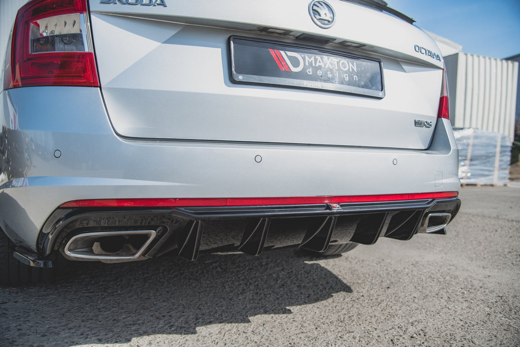Takavalance v.2 Skoda Octavia RS MK3 / MK3 FL viistoperä / kiinteistö
