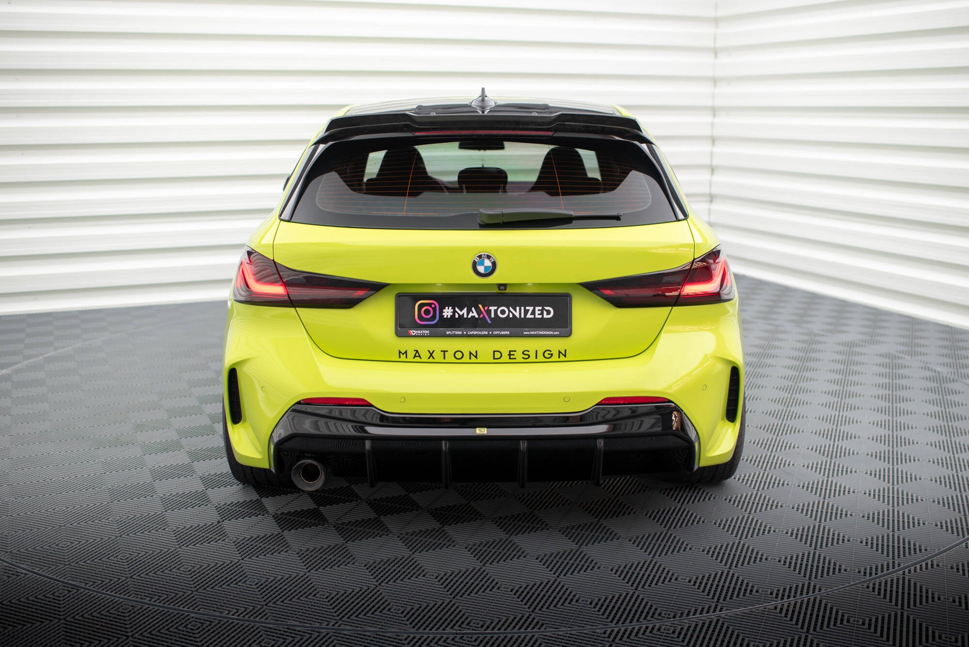 Bagerste valance v.3 BMW 1 F40 m-pack (version med enkelt udstødningstips på den ene side)