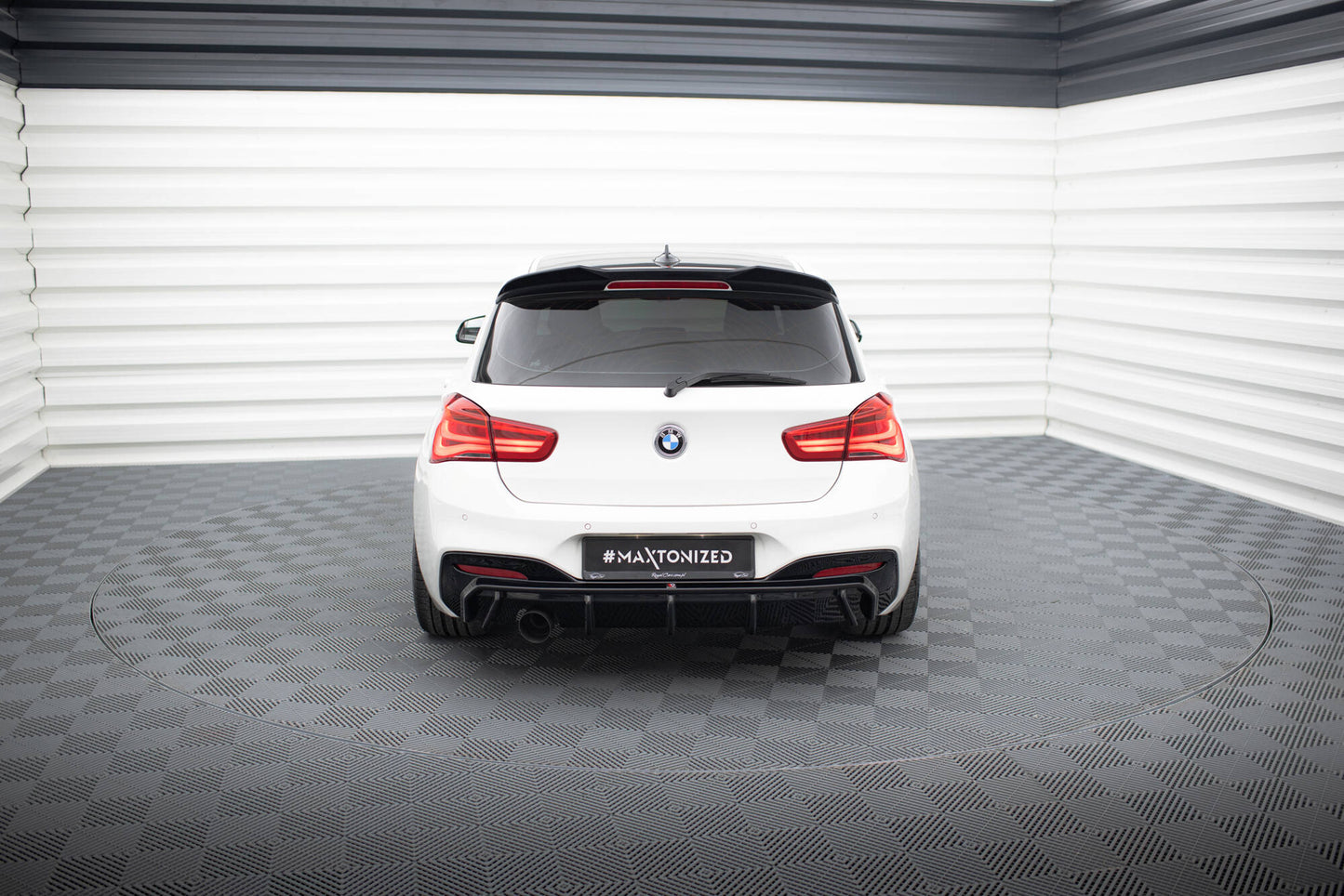Rear valance v.3 bmw 1 m-pack f20 facelift (version with single exhaust on one side)