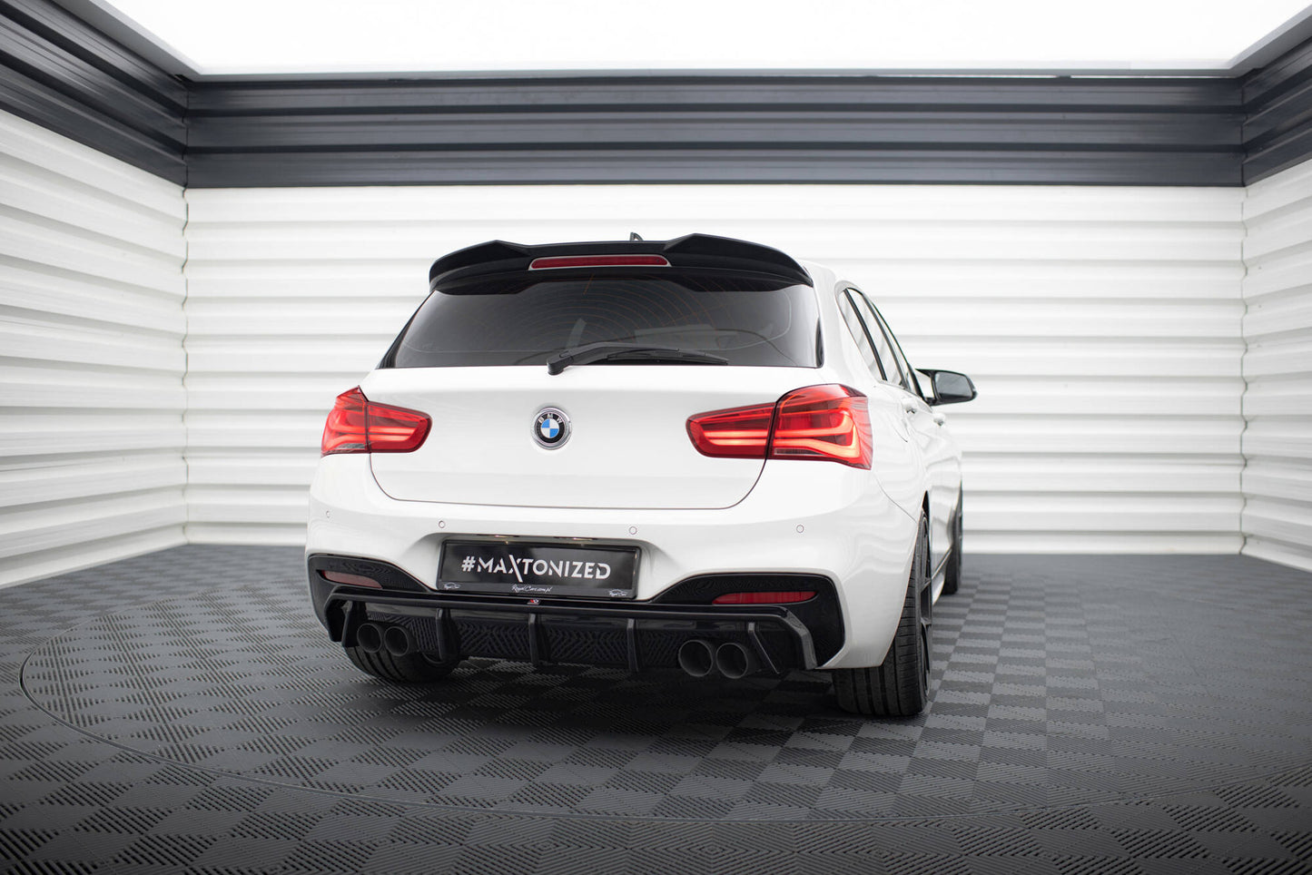Rear valance v.3 bmw 1 m-pack / m140i f20 facelift (version with dual exhausts on both sides)