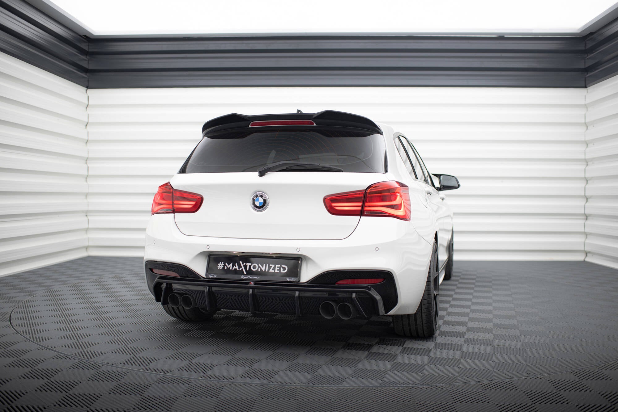 Bagerste Valance V.3 BMW 1 M-Pack / M140i F20 ansigtsløftning (version med dobbelt udstødninger på begge sider)