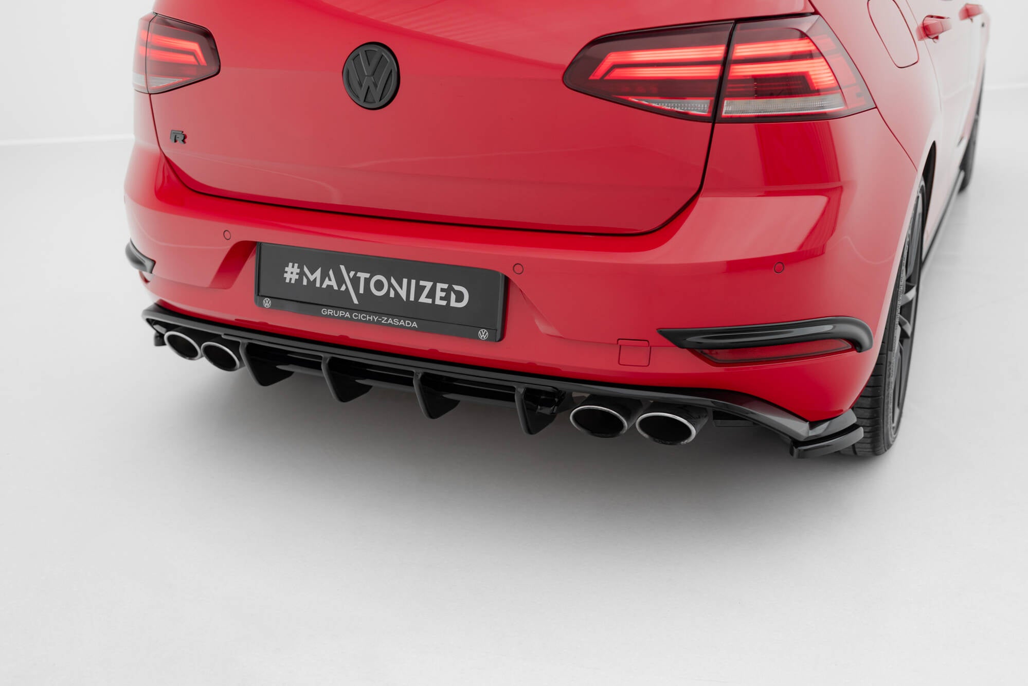Takavalance Volkswagen Golf R Leathback R Mk7 FaceLift