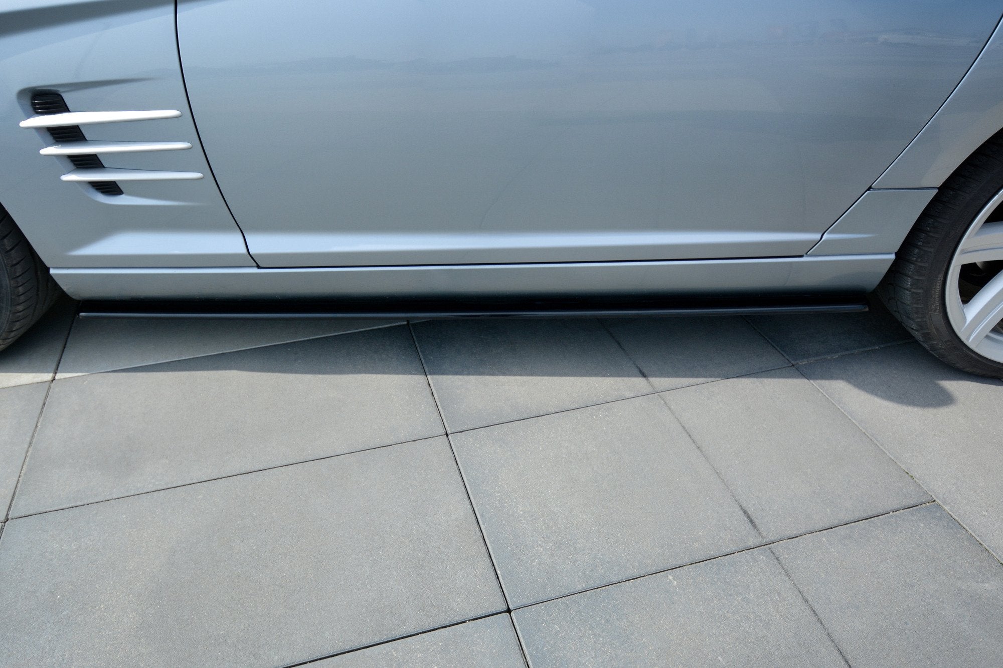 Side skirts diffusers chrysler crossfire